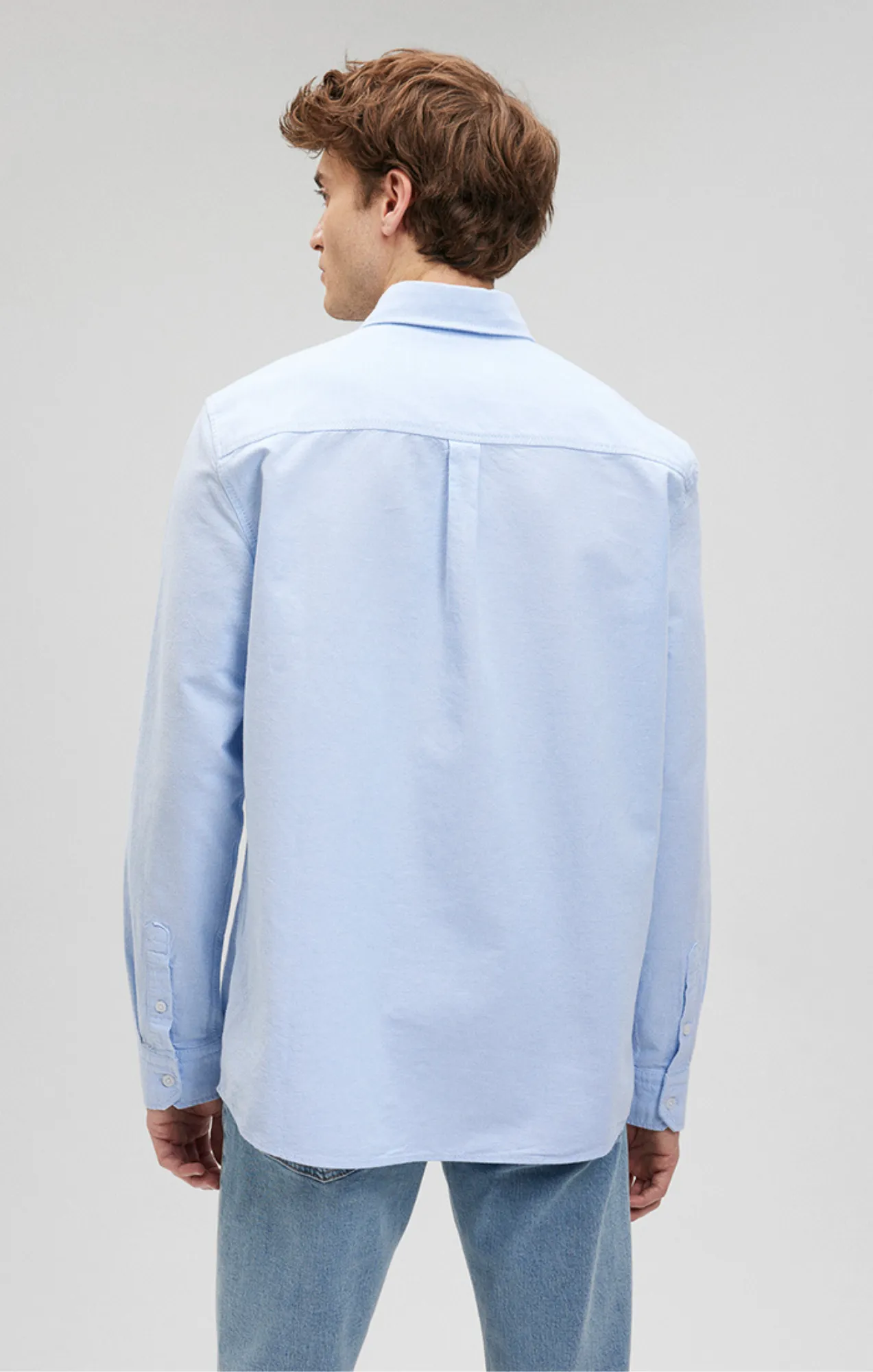 BUTTON-DOWN LONG SLEEVE SHIRT IN POWDER BLUE