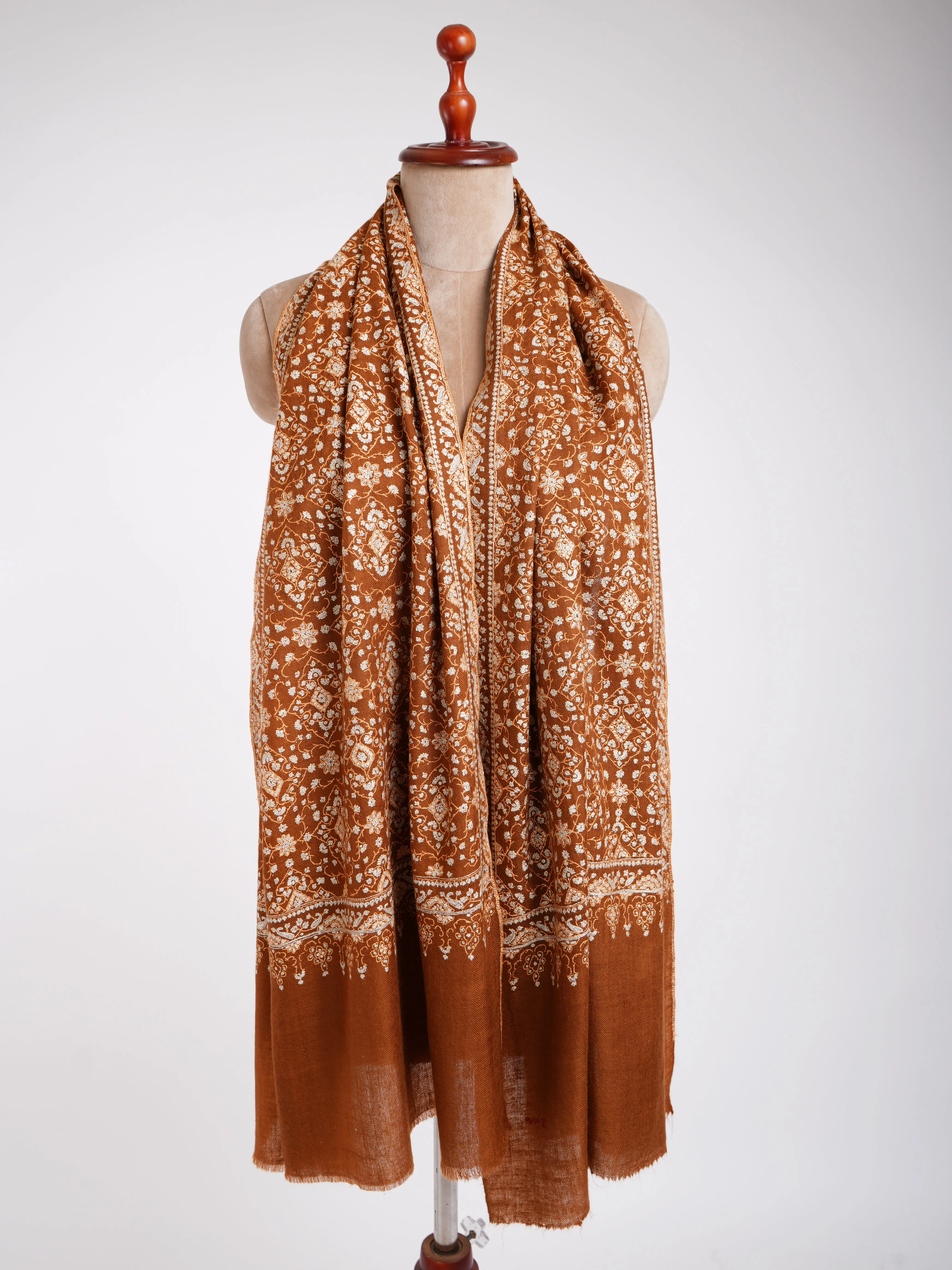Embroidered Handmade Sozni Jamavar Cashmere Stole