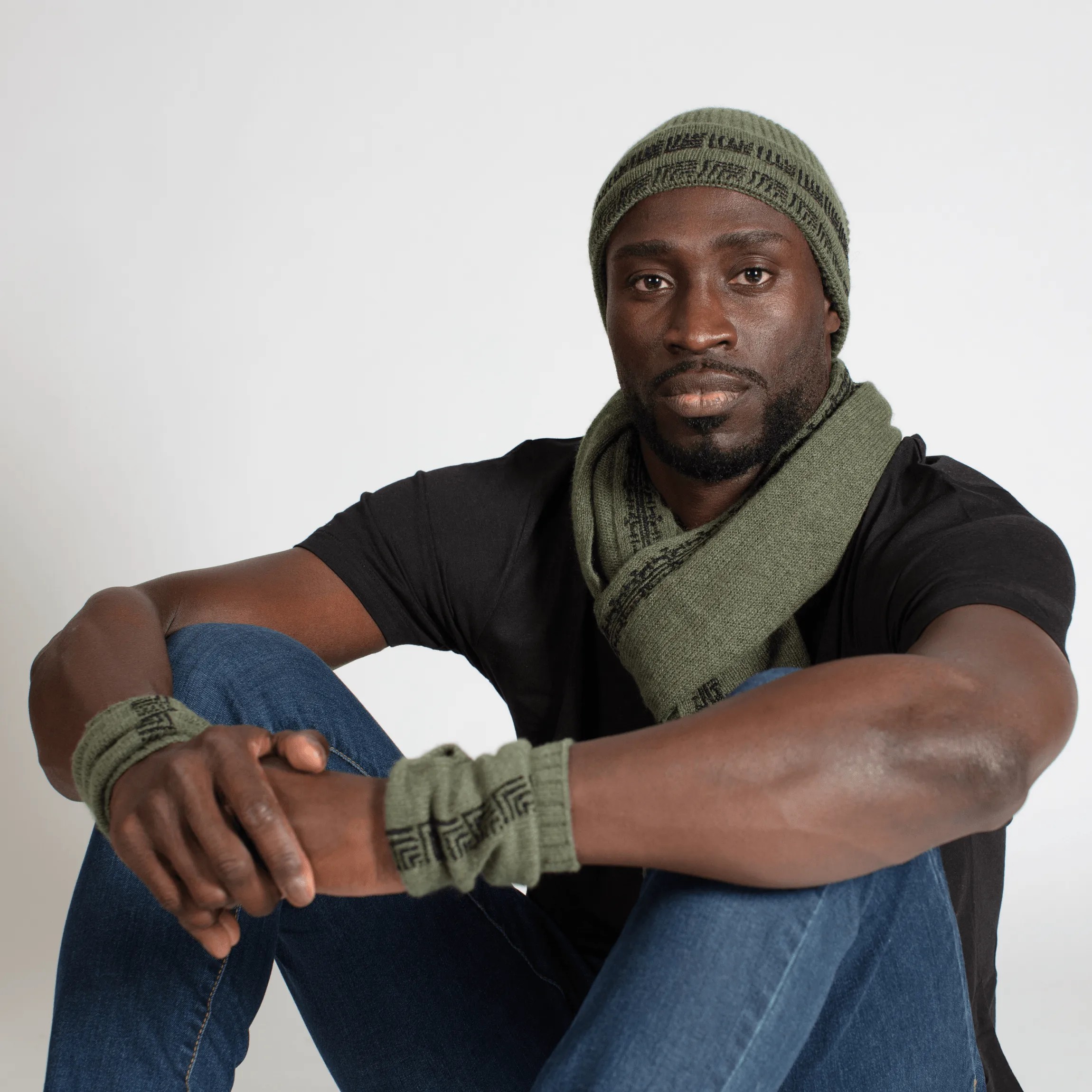 KHAKI CASHMERE MITTENS