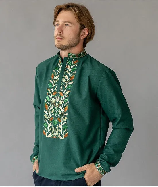 Men's embroidered shirt with oak embroidery
