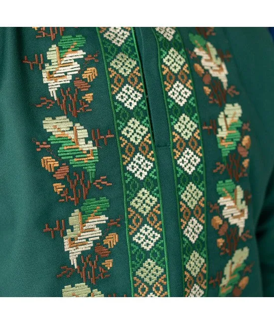 Men's embroidered shirt with oak embroidery