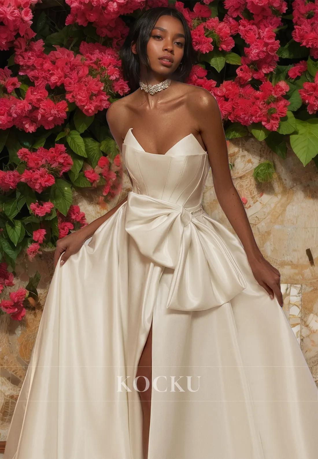 Sweetheart A-Line Sleeveless Stripe High Slit Train Pleats Satin Wedding Dress Bridal Gowns with Bows