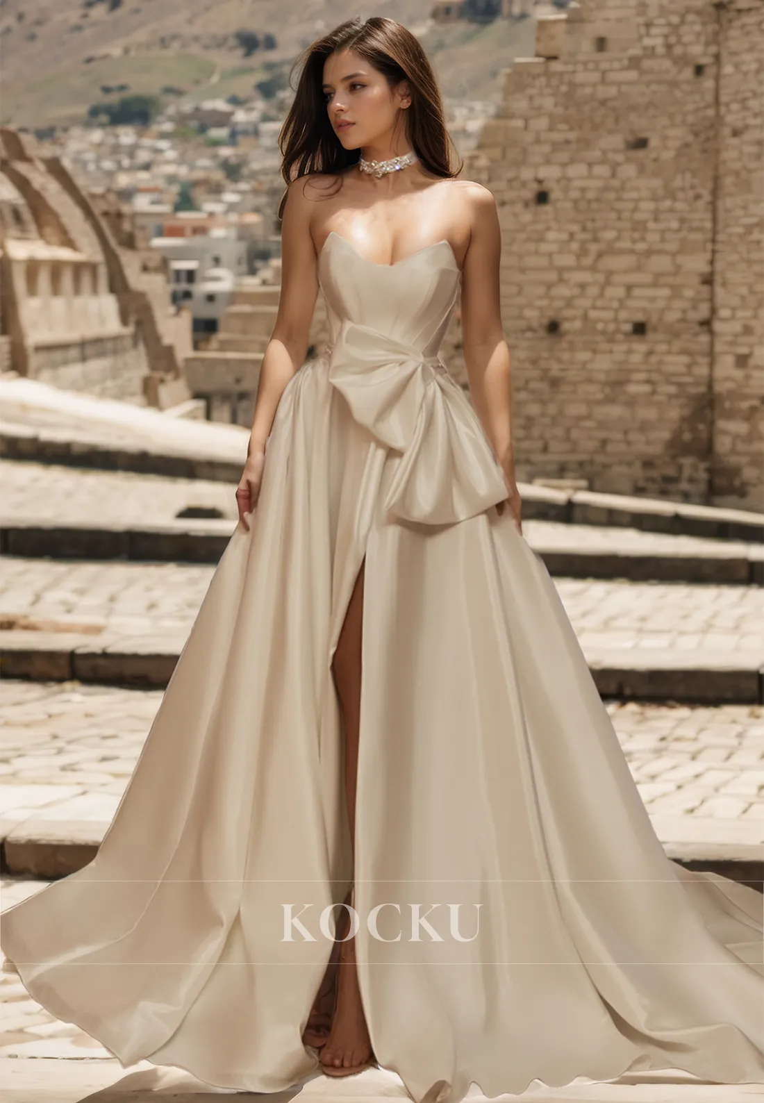 Sweetheart A-Line Sleeveless Stripe High Slit Train Pleats Satin Wedding Dress Bridal Gowns with Bows