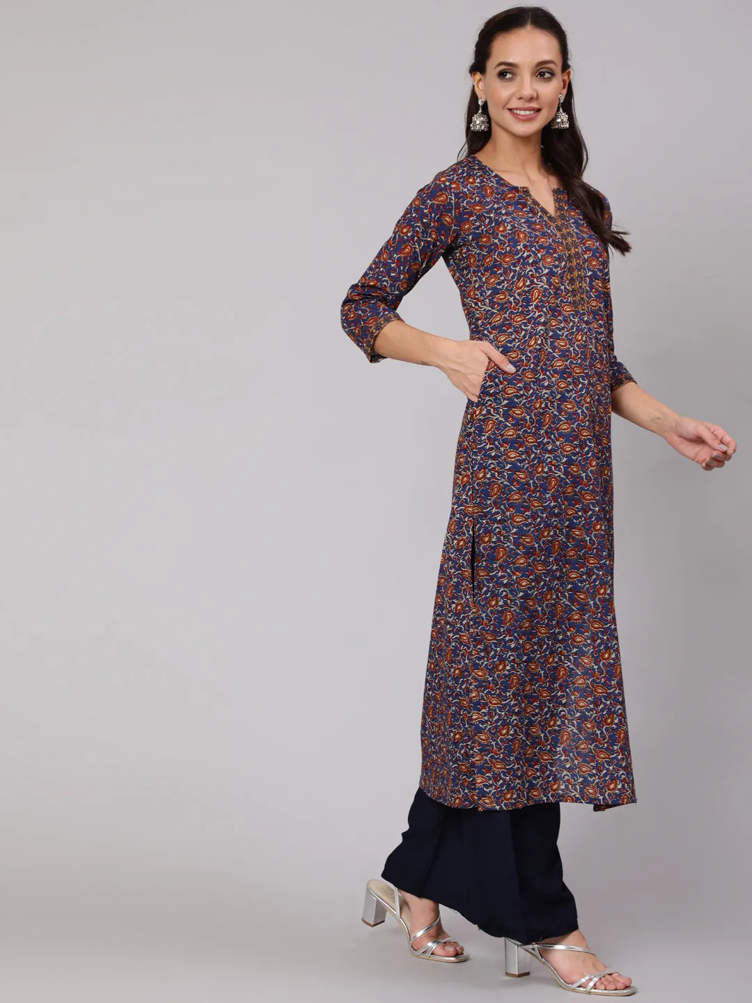 Women Blue & Beige Floral Printe Straight Kurta With Three Quarter Sleeves