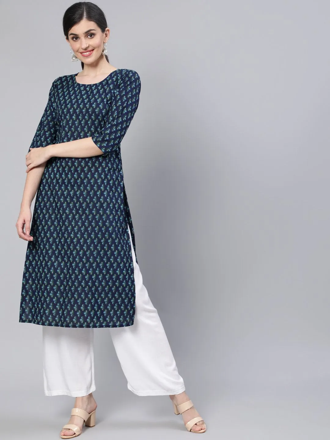 Women Navy Blue Straight Kurta With Three Quarter Sleeves